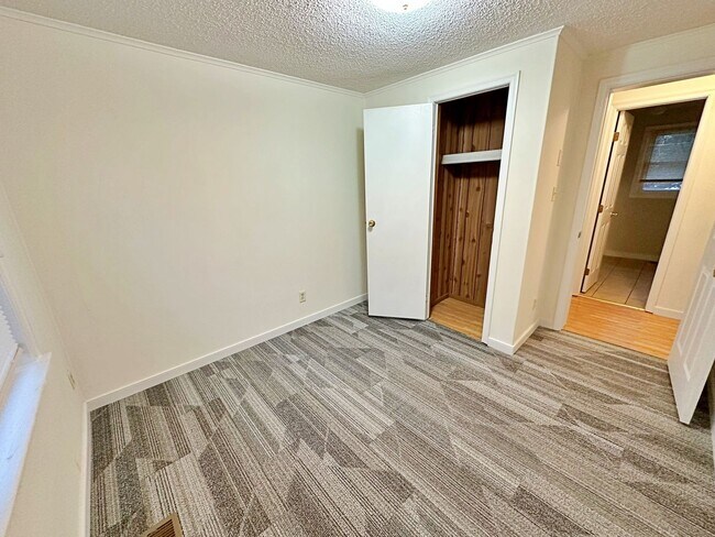 Building Photo - Renovated Rancher with 3 Bedrooms & 2 Baths!