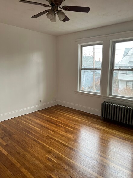 Building Photo - 196 Reservation Rd