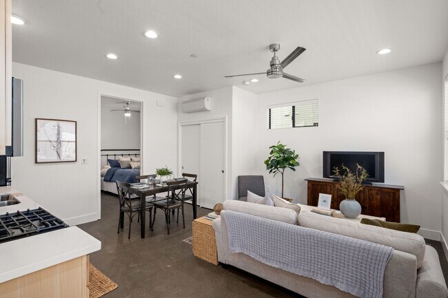 Building Photo - The Boulevards