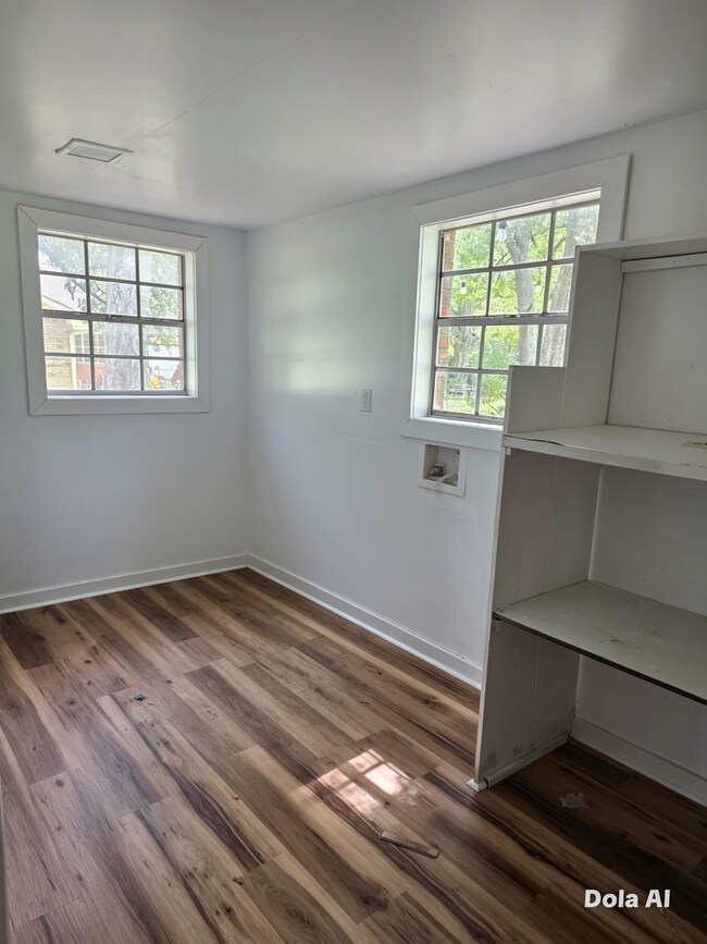 Building Photo - 1411 Martin St
