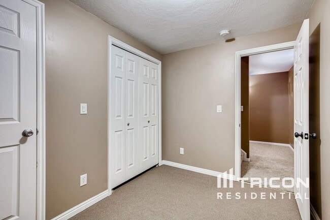 Building Photo - 2456 S 1475 W