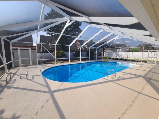 Building Photo - 1905 Catamaran Dr