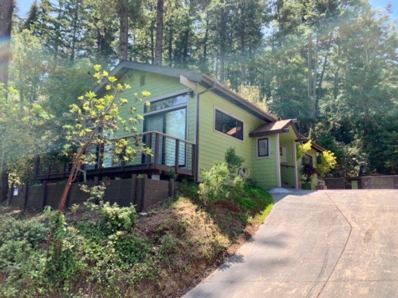 Building Photo - 49 Conifer Way