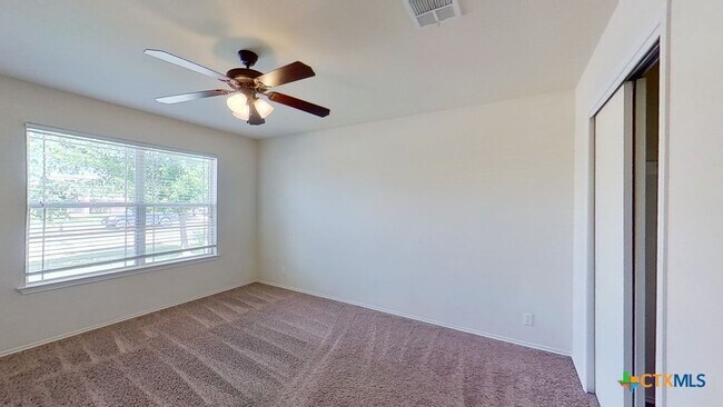 Building Photo - 1013 W South St