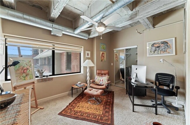 Building Photo - Contemporary Unit with High-End Features