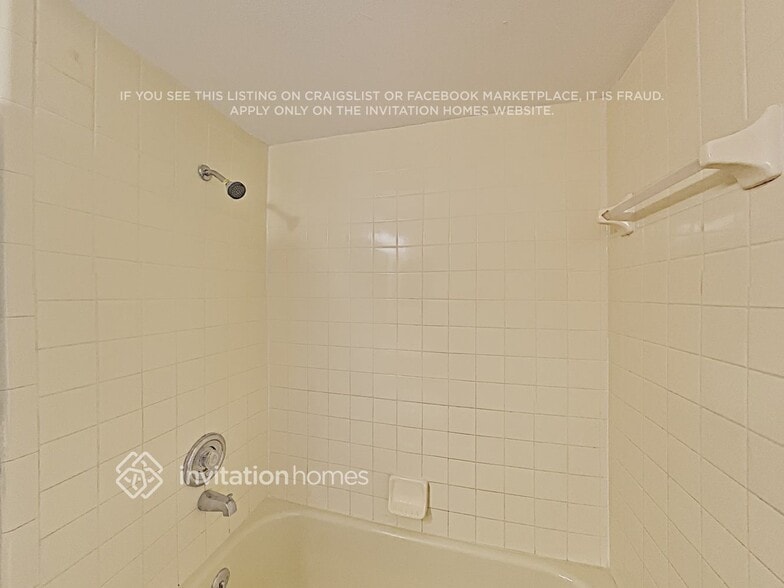 Building Photo - 1567 Naples Cir