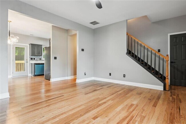 Building Photo - 3131 Washington Rd