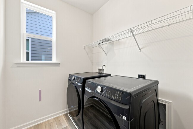 Building Photo - 1513 Underbrush Dr
