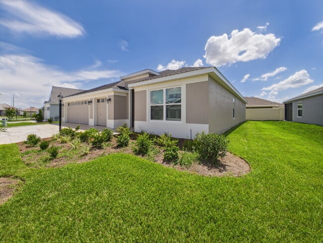 Building Photo - Furnished 3/2 in Water’s Edge | Golf Cart ...