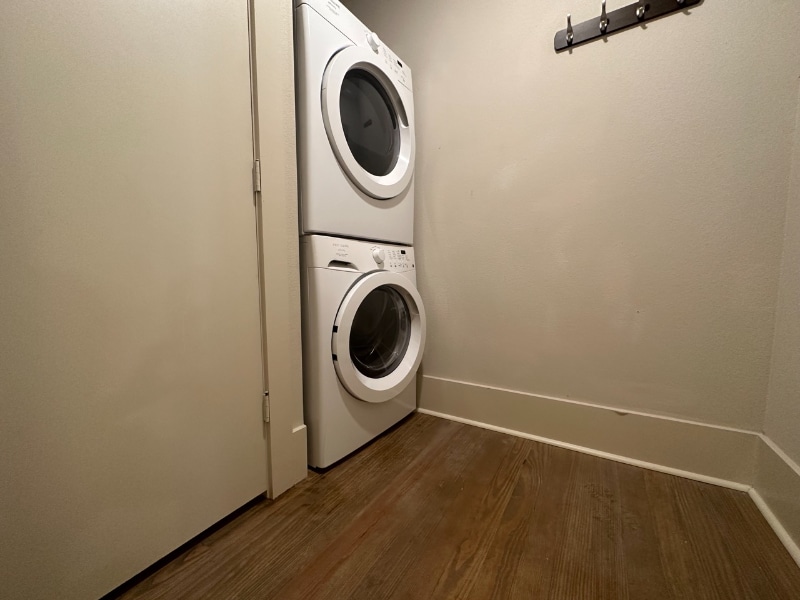 Building Photo - 519 E Capitol Ave