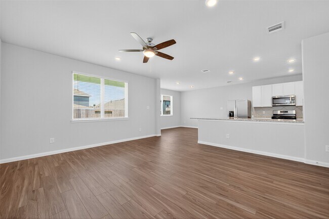 Building Photo - 2348 Mooneye Ct