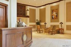 Building Photo - 2 Bay Club Dr