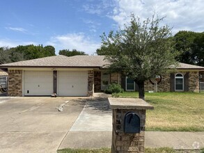 Building Photo - 1122 Rhonda Lee St
