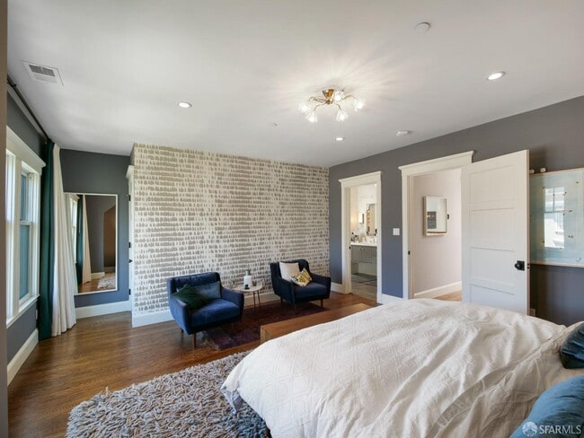 Building Photo - 49 Caselli Ave