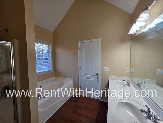 Building Photo - Gorgeous 5 Bd/ 3 Bath Including Full Finished Basement/ Spacious Yard with RV Parking/ Small Subd...