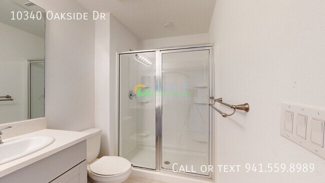 Building Photo - 10340 Oakside Dr