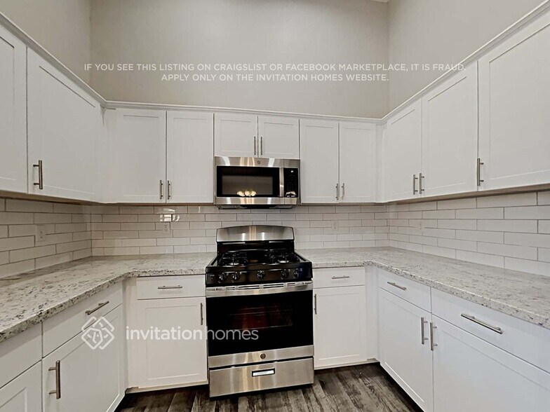 Building Photo - 7348 E Lomita Ave