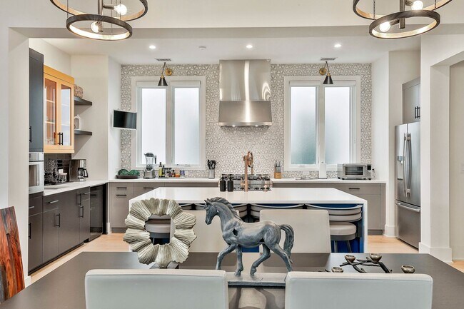 Building Photo - Modern Luxury Estate with Rooftop Deck in Trilith