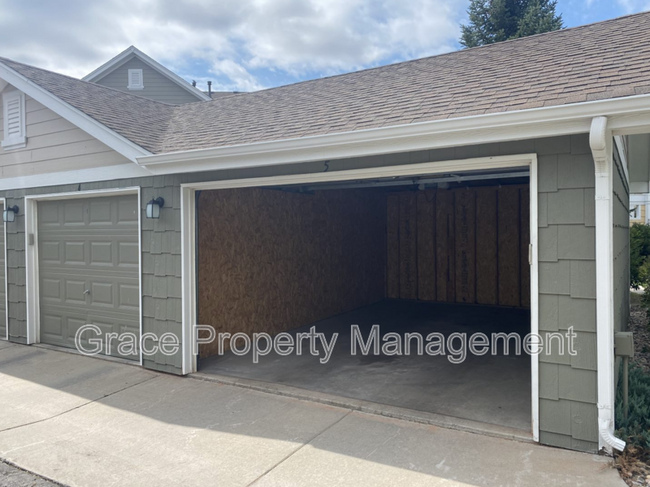 Building Photo - 4645 Hahns Peak Dr