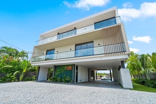 Building Photo - 16 S Exuma Rd