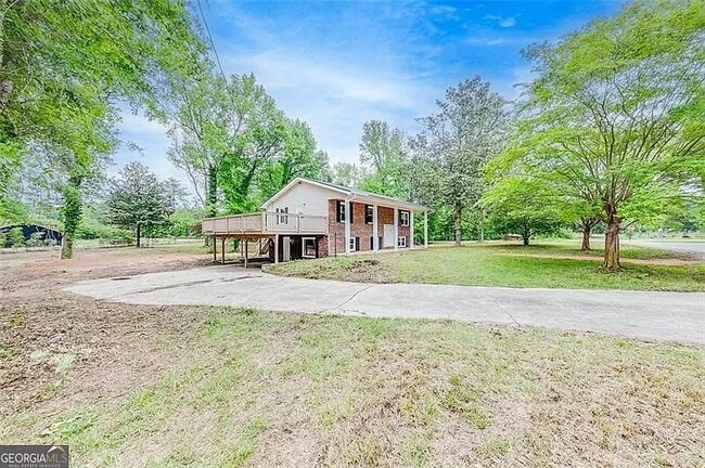 Building Photo - 32 Cherokee Ridge Rd