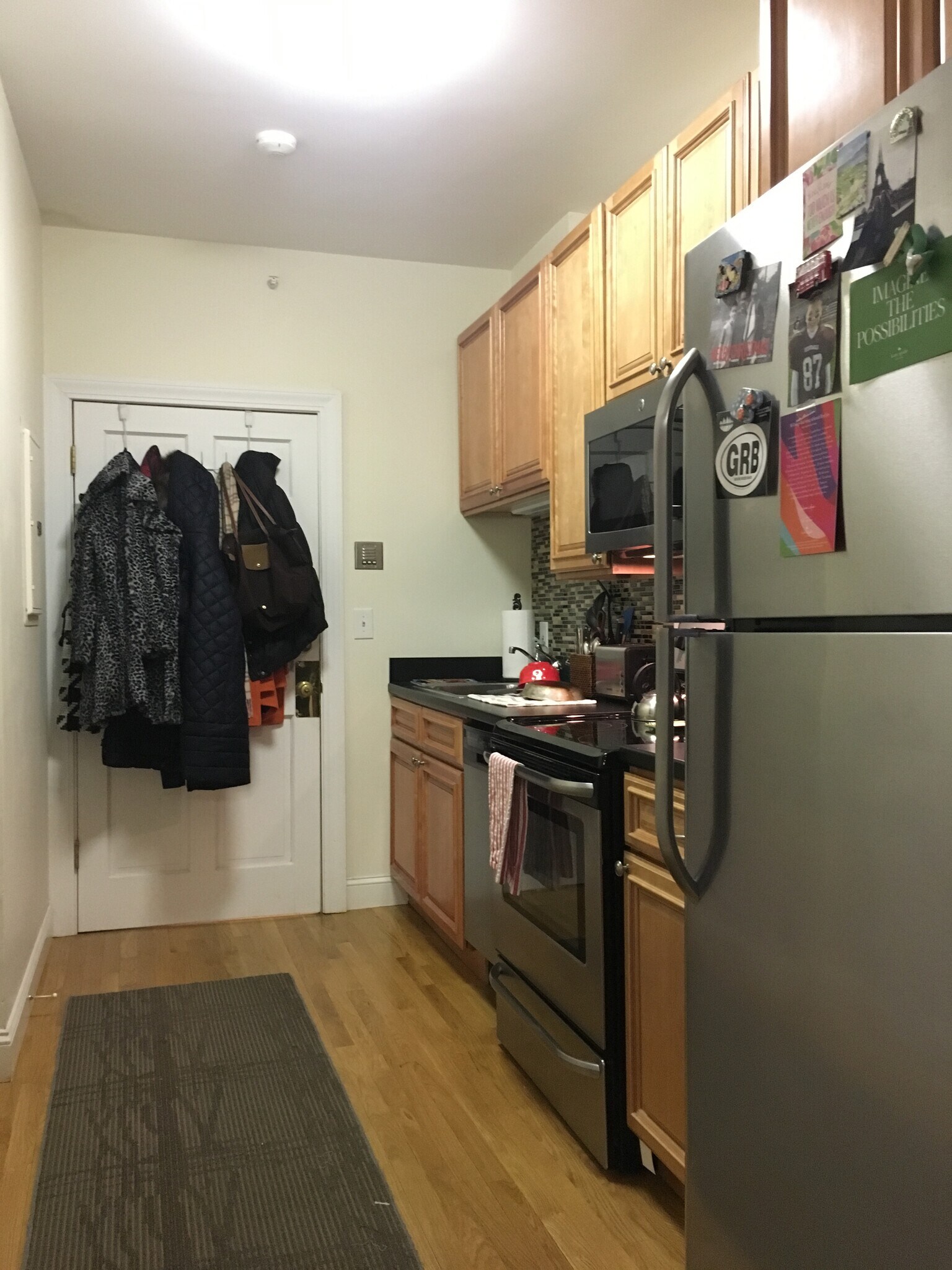 Building Photo - 105 Beacon St