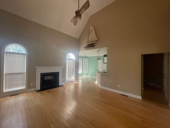 Building Photo - 106 Ravenswood Rd