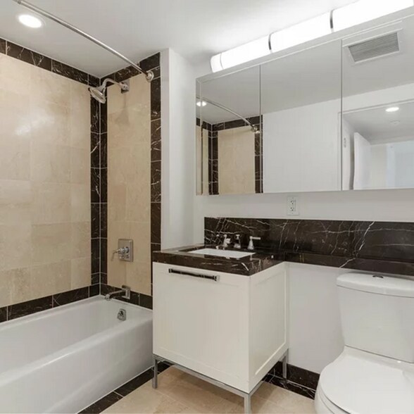 Building Photo - 59 Clarendon St