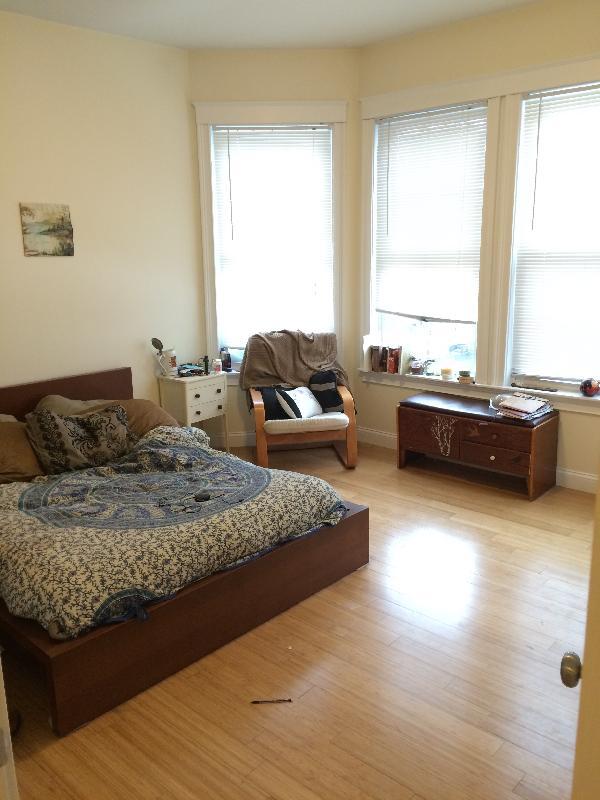 Building Photo - 1625 Tremont St