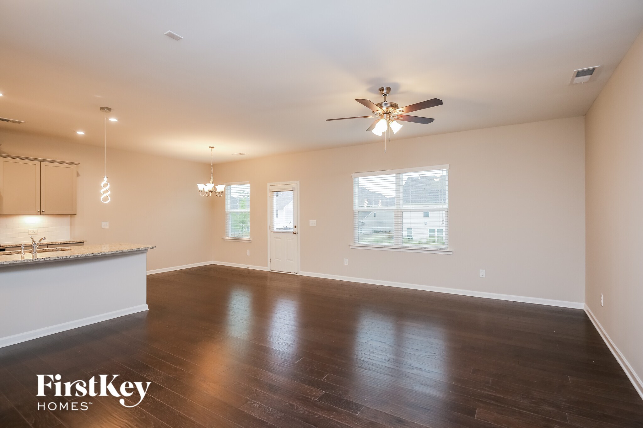 Building Photo - 6040 Wheeler Ridge Rd