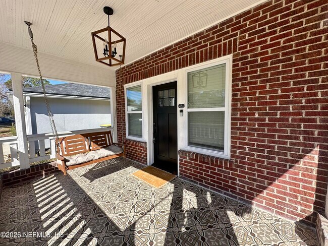 Building Photo - 4635 Attleboro St