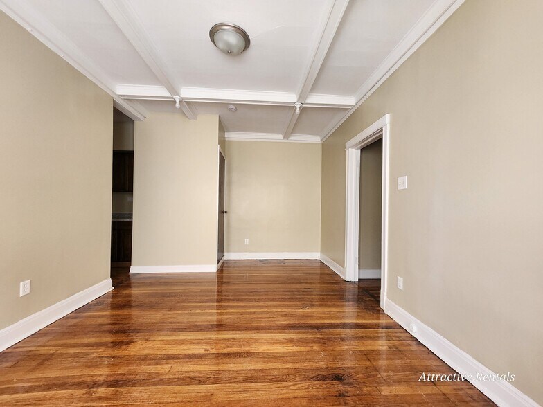 Building Photo - 152 N Menard Ave