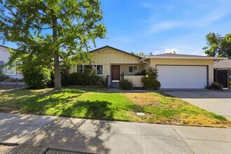 Building Photo - Wow! What a Great Home! Available Now!