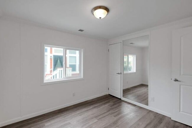 Building Photo - 149 1st Ave