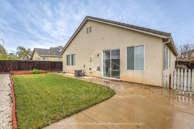 Building Photo - 3 bdrm 2 bthm single level home in Edgewater community