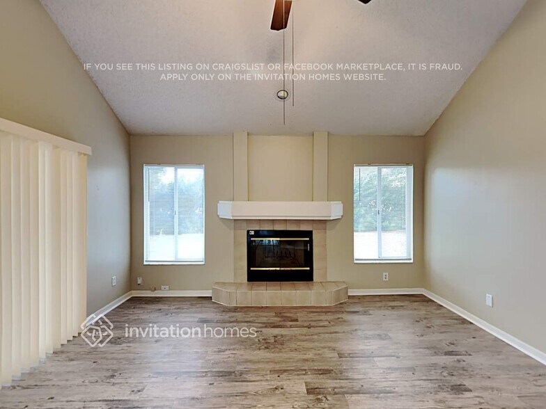 Building Photo - 1904 Paddock Dr