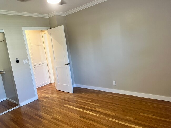 Building Photo - 15702 Brighton LLC B