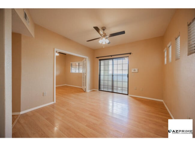 Building Photo - Stylish 3/2 Phoenix Condo in Gated Community!