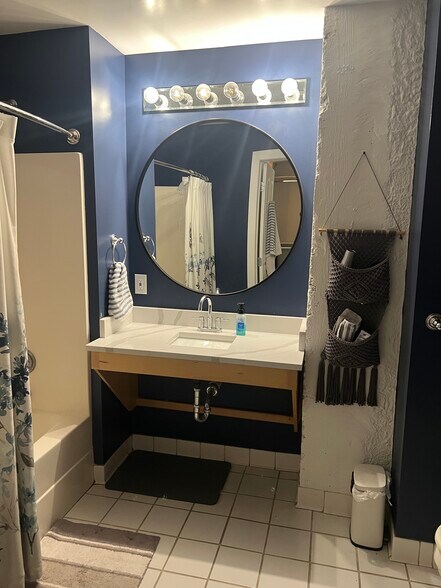 Bathroom 1 - 523 Grand Blvd