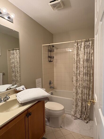 Building Photo - 12461 Coastal Marsh Dr