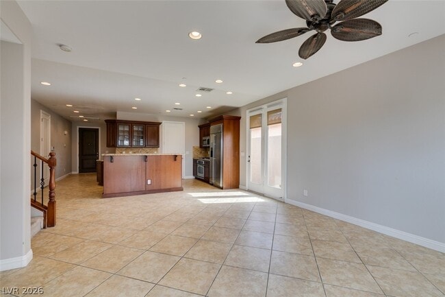 Building Photo - 13 Avenza Dr