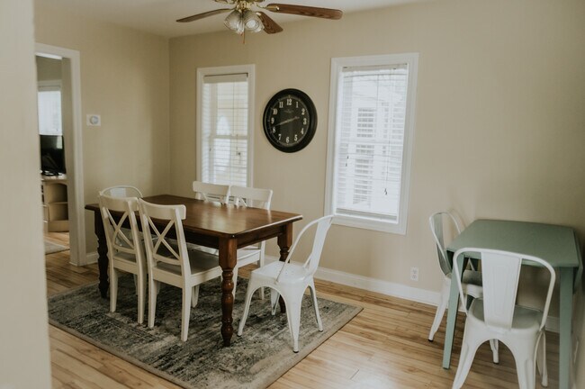 Building Photo - 871 St Joseph St