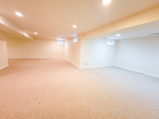 Building Photo - 2702 Millwood Way