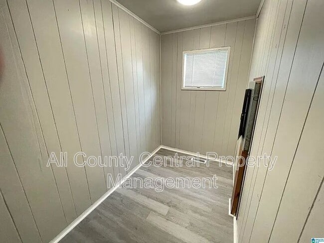 Building Photo - 2901 42nd Ln N