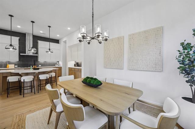 Building Photo - 3870 Verona St