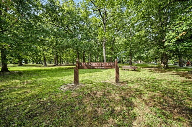 Building Photo - 2115 Claremont Ave