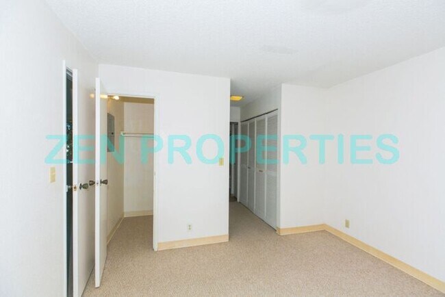 Building Photo - 1 bdrm / 1 bath 2nd floor unit at Mililani...