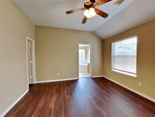 Building Photo - 14851 Dorray Ln