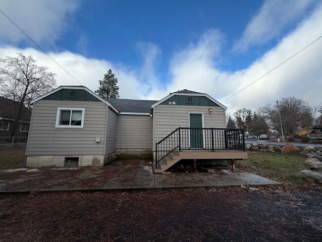 Building Photo - 2bd 1bth Home For Rent in Cheney