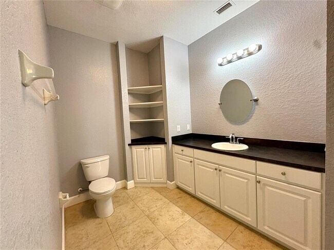 Building Photo - 165 Alexander Woods Dr